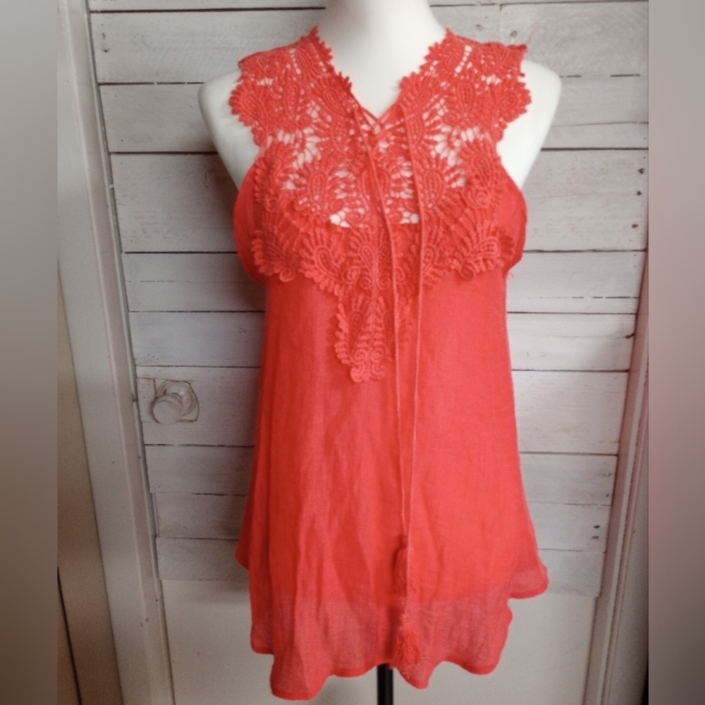 Jella C Coral Lace Sleeveless Top Small Boho Keyhole Back V-Neck Coastal Beachy